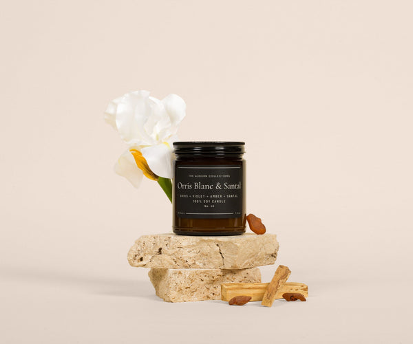 ORRIS BLANC & SANTAL SOY CANDLE